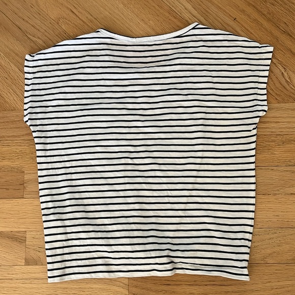 Roxy girls 10/Medium White with navy blue stripes with pocket - Picture 2 of 3